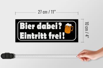 Panneau en bois indiquant 27x10cm Bière, entrée gratuite 4