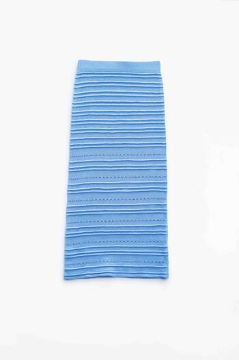 Jupe crayon mi-longue tricotée en bleu clair 5