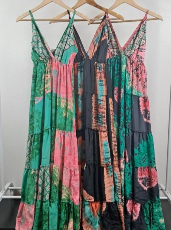 Abito lungo in seta stampata da donna. Promozione estiva