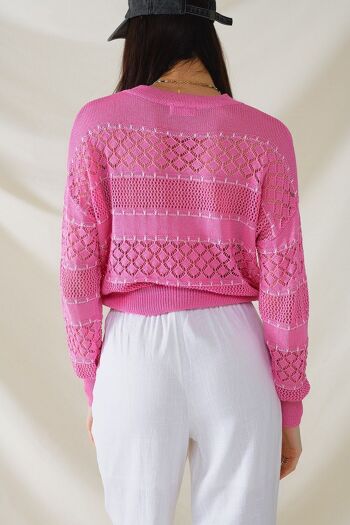 Pull à manches longues et col rond au crochet en rose 2