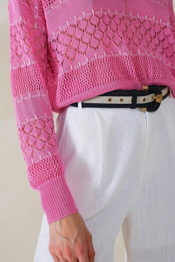 Pull à manches longues et col rond au crochet en rose 5