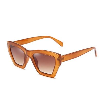 VOIE AMBRE.  Des lunettes de soleil.