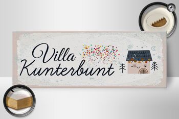Panneau en bois indiquant Maison Villa Kunterbunt coloré 27x10cm 2