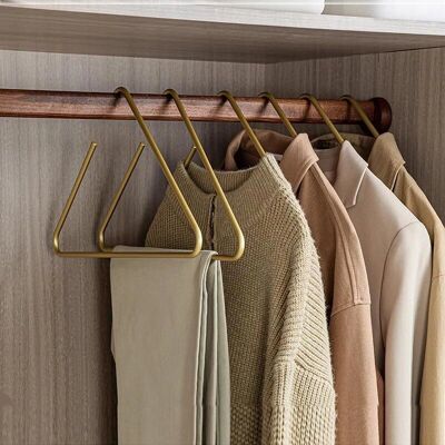 5 Stück Kleiderbügel aus massivem, mattiertem Gold/Silber, dreieckig, für Mäntel und Hosen │ Nahtlose Aufbewahrungsregale aus Metall, Kleiderschrank-Organizer