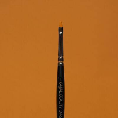 KAJAL BRUSH B05