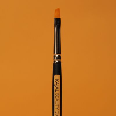 KAJAL BRUSH B09