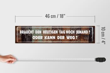 Panneau en bois indiquant que 46x10 cm a encore besoin d'être décoré aujourd'hui 4