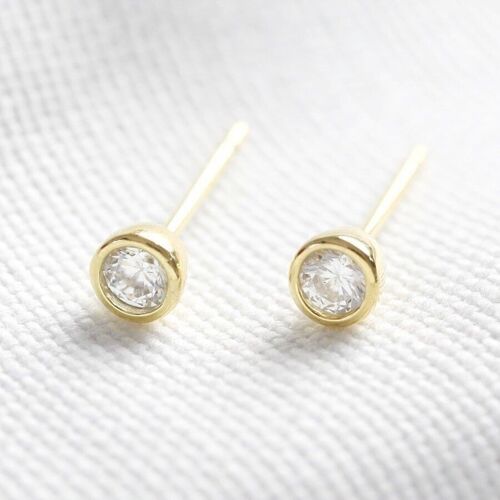 Gold plated sterling silver diamante round stud earring