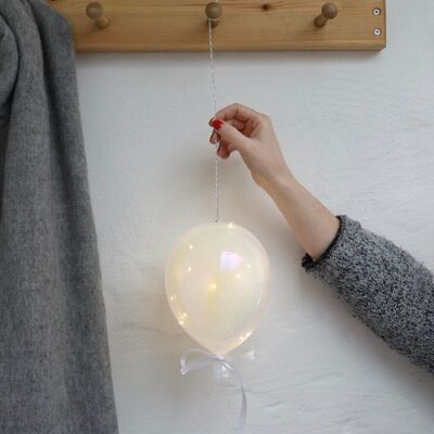 Großes hängendes LED-Licht mit Perlglanz-Ballon