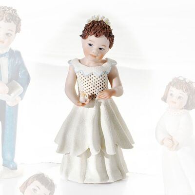 Porcelain figurine Communion 4