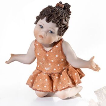 Figurines en porcelaine d'une petite fille à la robe colorée, taille 33 4