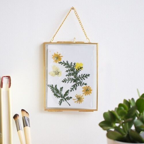 Dried Flowers Hanging Frame