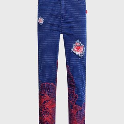 Jeans effetto consumato con fiori eterni