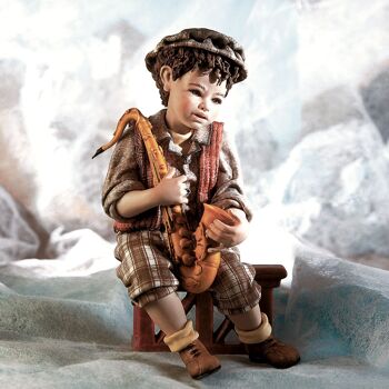 Figurine en porcelaine le Grand Jazz n.2, enfant avec sax 2