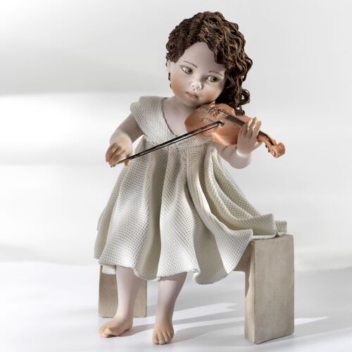 Statuina in porcellana Minuetto, ragazza con violino