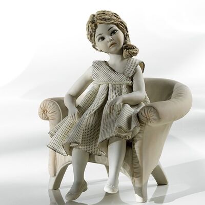 White porcelain figurine - Lund