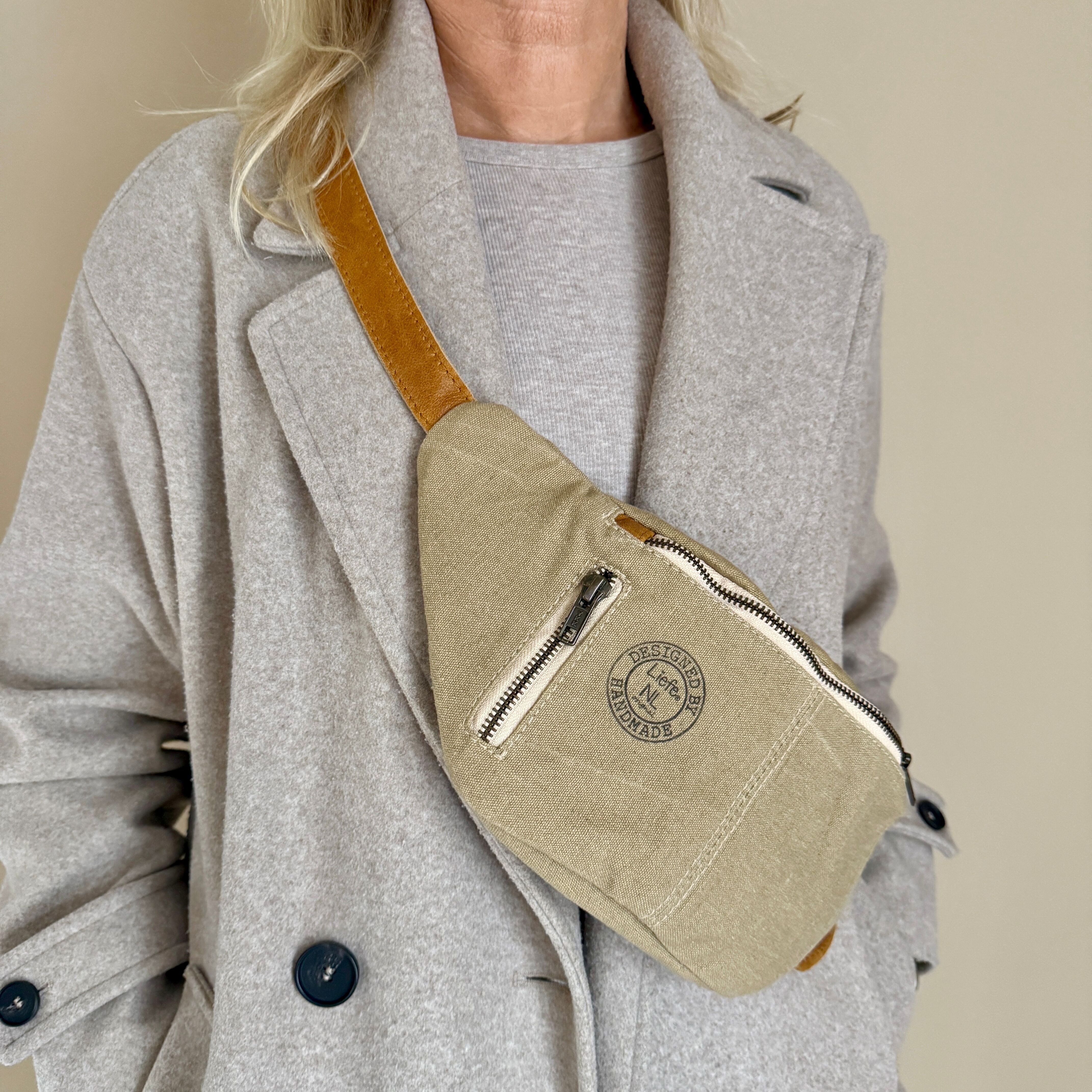 BumBag (khakifarbene Baumwolle) Umhängetasche NEU