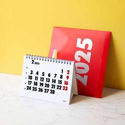 Calendario da tavolo Vinçon 2025 | Minimal, elegante e pratico