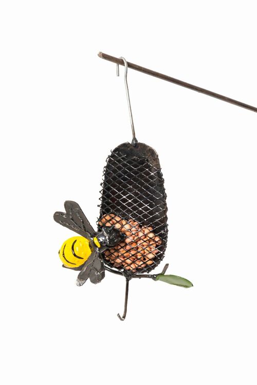 METAL HANGING BEE ON BIRDFEEDER MEDIUM