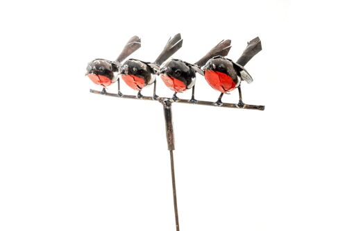 METAL FAM OF 4 HAPPY ROBIN ON STICK