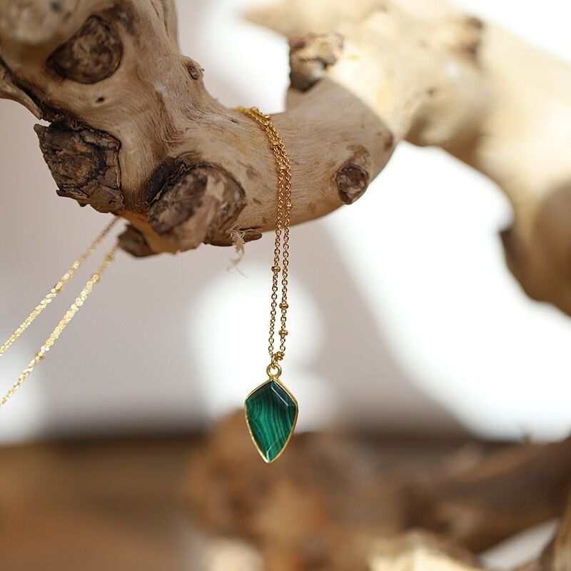 Collana pendente in malachite
