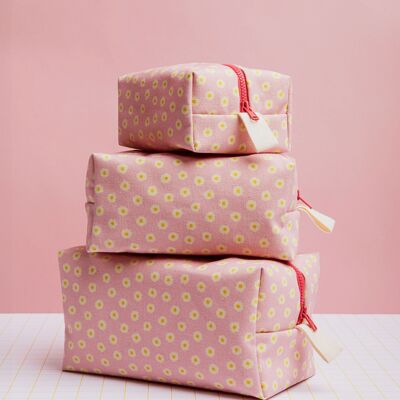 Trousse de toilette œufs roses