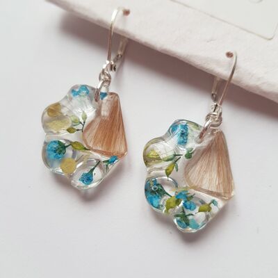 Boucles d'oreilles patte avec cheveux/fourrure