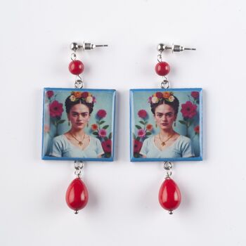 Frida Kahlo boucles d'oreilles carrées en bois bleu avec goutte et perle rouge 1