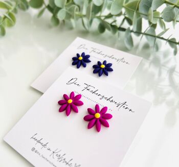 Boucles d'oreilles clous fleurs (différentes couleurs) 2