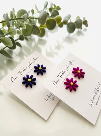 Boucles d'oreilles clous fleurs (différentes couleurs) 5