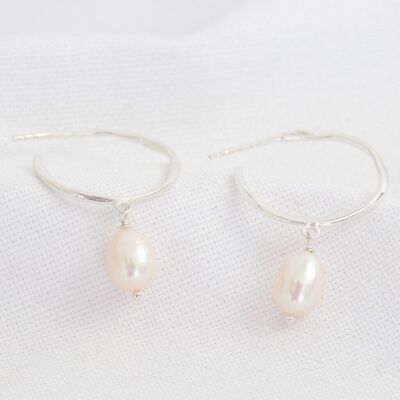Boucles d'oreilles créoles en perles June en plaqué or 14 carats