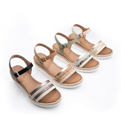 MULTI-TONE STRAP WEDGED SANDALS WITH BUCKLE