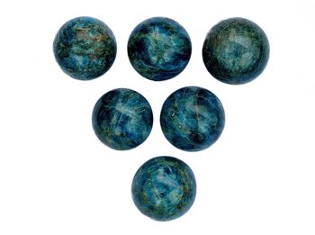 Sphère de cristal d'apatite bleue (45 mm - 60 mm) 7