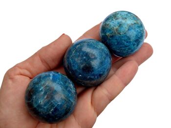 Lot de 1 kg de sphère de cristal d'apatite bleue (10-11 pièces) – (25 mm – 40 mm) 2