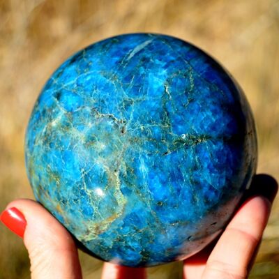 Sphère de cristal d’apatite bleue XL (70 mm - 100 mm)