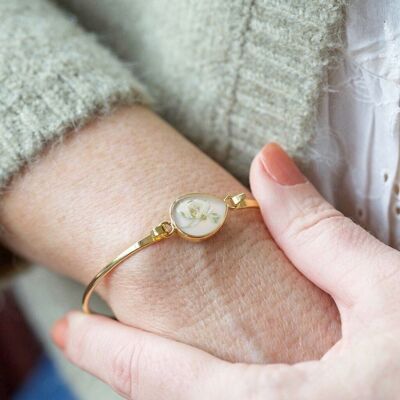 Real Pressed Baby's Breath Flower Bangle in Gold