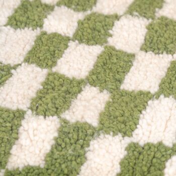 pouf damier vert et blanc en laine 60x60cm 3