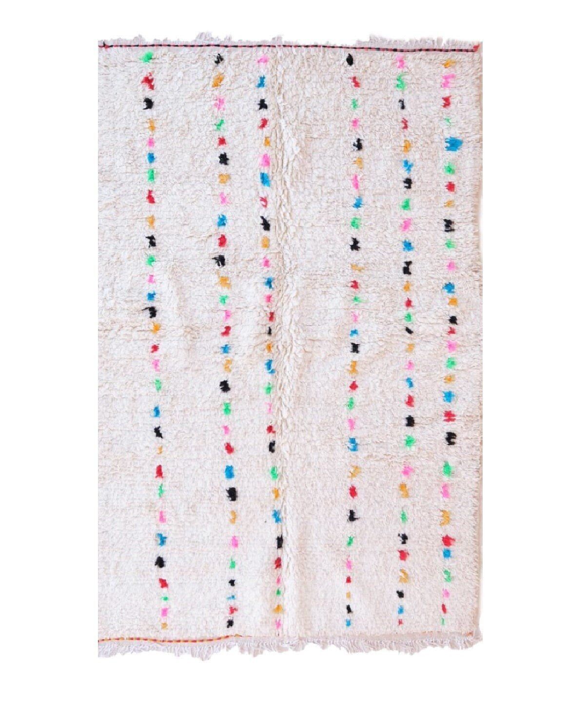 Pure wool Moroccan Berber rug 160 x 255 cm