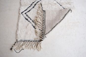 Tapis Berbere marocain pure laine 100 x 144 cm 2