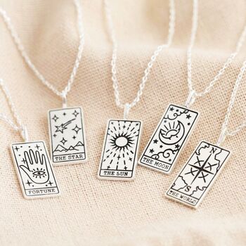 Collier pendentif carte de tarot en argent 'The Moon' 2