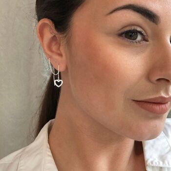 Boucles d'oreilles cœur dépareillées à enfiler en or rose 4