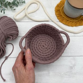 Kit Macramé, Paniers - Mauve - Apprenez à réaliser un ensemble de trois paniers élégants 8