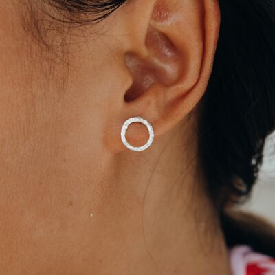 Dainty Circle Earrings - Silver