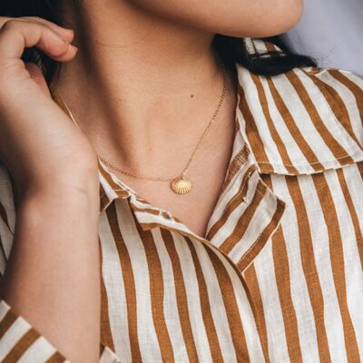 Asri Seashell Necklace - Gold