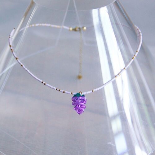 Miyuki necklace with bunch of grapes – lilac/gold