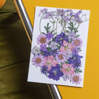 Pochette Fleurs pressées violettes 1