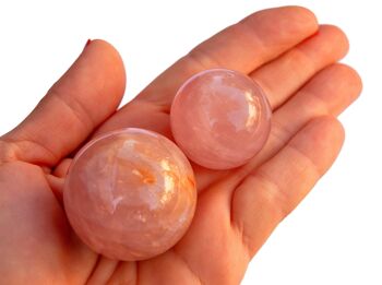 Sphère de cristal de quartz rose (25 mm - 40 mm) 6