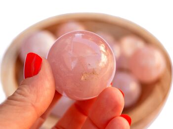 Sphère de cristal de quartz rose (19-20 pièces) - (25 mm - 40 mm) 1