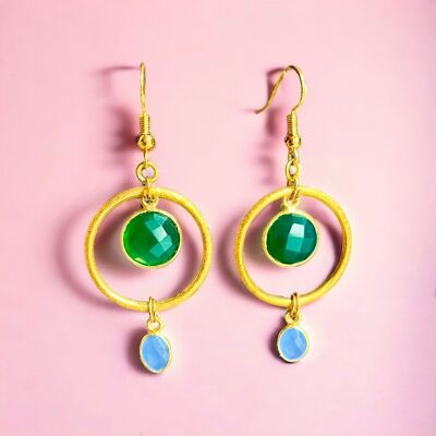 Pendientes "MAEVE" dorados con oro fino, Ónix Verde y Calcedonia