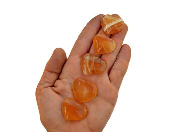 Lot de 10 pièces de cristal de cœur sculpté en calcite de miel (25mm - 30mm) 8